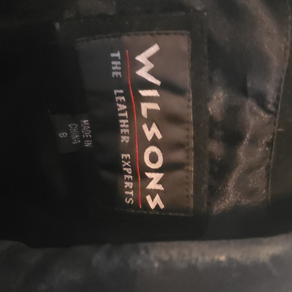 Wilson - Picture 4 of 4